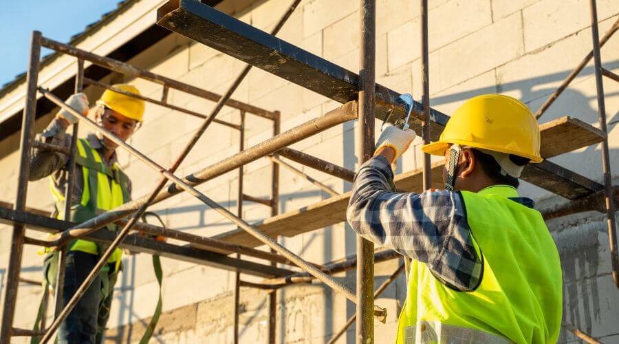 Professional fairlawn roofing services in Milfay, OK